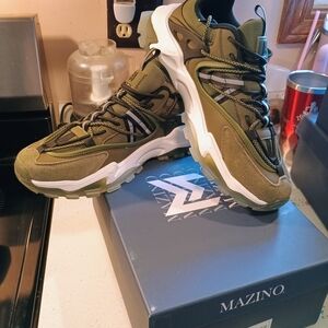 Mazino Men's Olive Green Sneakers